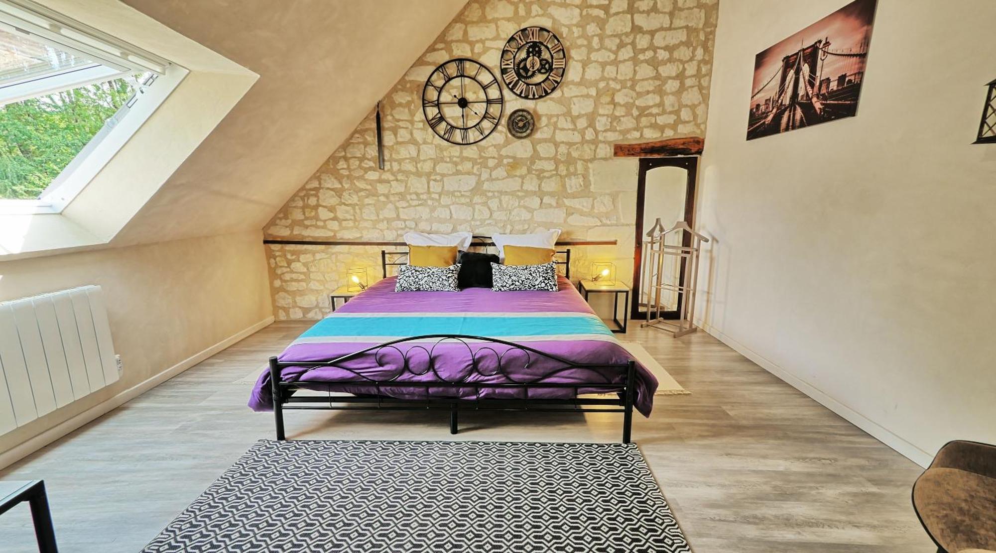 A 2 Pas D Azay Hotel Neuil Luaran gambar
